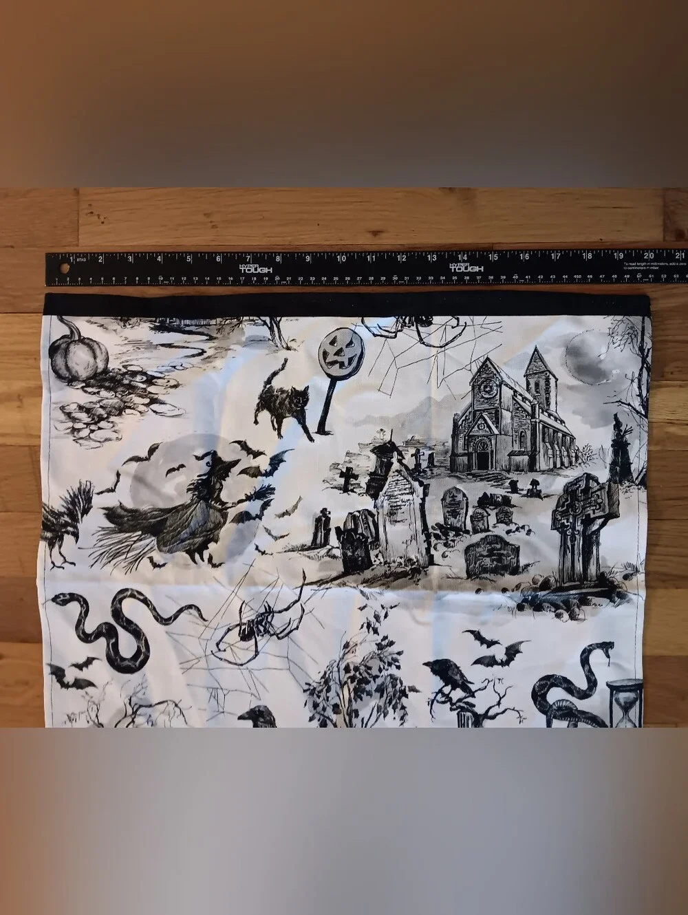 New Williams-Sonoma Spooky Soiree Kitchen Tea Towels Set/2 Halloween witch snake